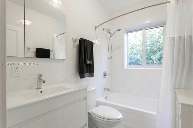 1360 SW 14th St, Miami, FL 33145