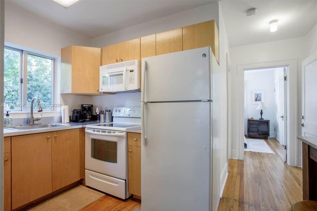 1360 SW 14th St, Miami, FL 33145