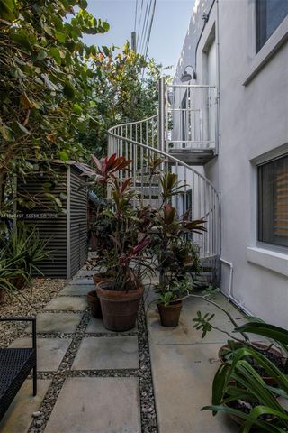 1360 SW 14th St, Miami, FL 33145