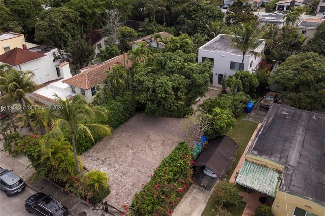 1360 SW 14th St, Miami, FL 33145