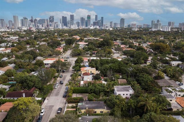 1360 SW 14th St, Miami, FL 33145