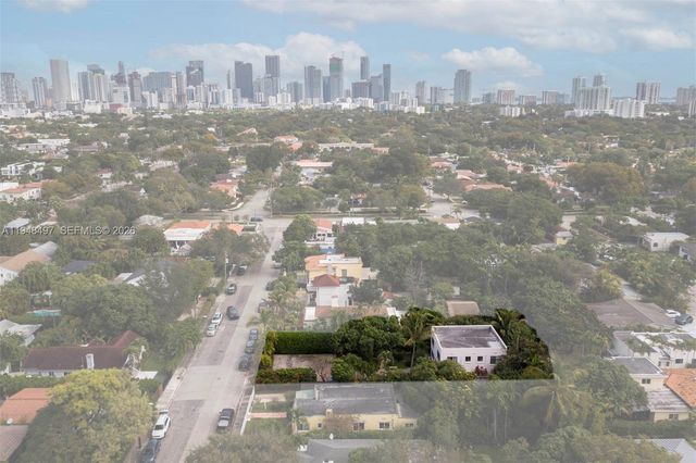 1360 SW 14th St, Miami, FL 33145