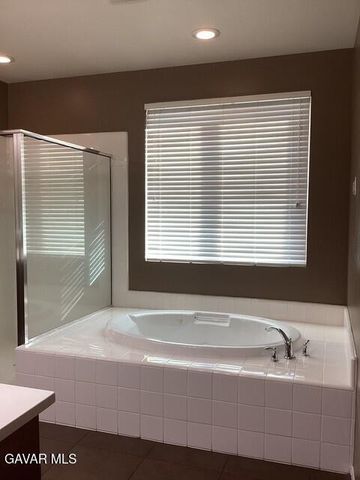 3832 W Avenue J11 Avenue, Lancaster, CA 93536