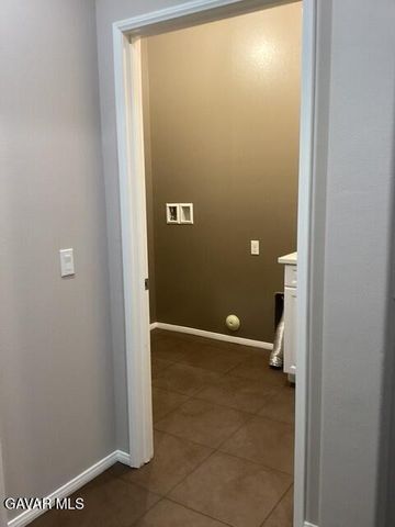 3832 W Avenue J11 Avenue, Lancaster, CA 93536