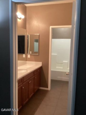 3832 W Avenue J11 Avenue, Lancaster, CA 93536