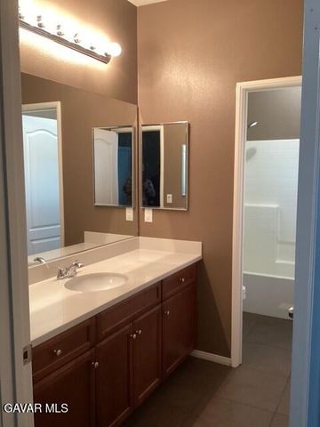 3832 W Avenue J11 Avenue, Lancaster, CA 93536