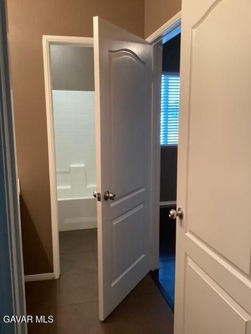 3832 W Avenue J11 Avenue, Lancaster, CA 93536