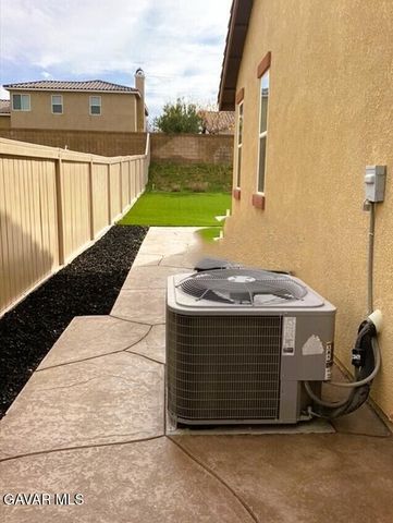 3832 W Avenue J11 Avenue, Lancaster, CA 93536