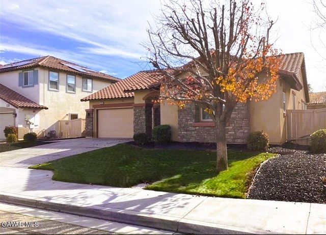 3832 W Avenue J11 Avenue, Lancaster, CA 93536