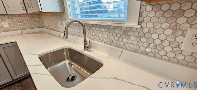 1929 Howerton Rd, Dunnsville, VA 22454