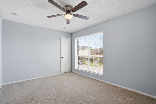 4900 Lodgepole Lane, Fort Worth, TX 76137