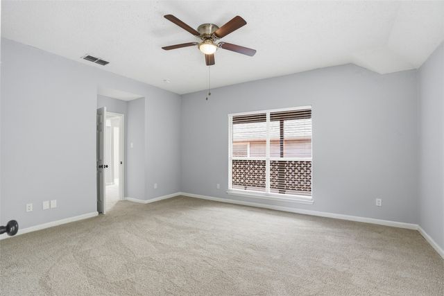 4900 Lodgepole Lane, Fort Worth, TX 76137