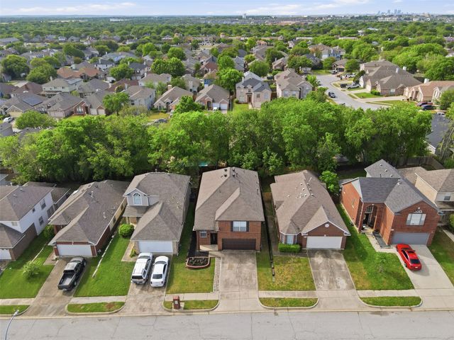 4900 Lodgepole Lane, Fort Worth, TX 76137