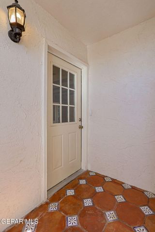 6201 ESCONDIDO Drive 19G, El Paso, TX 79912