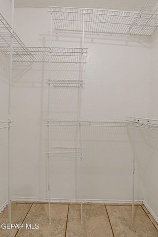 6201 ESCONDIDO Drive 19G, El Paso, TX 79912