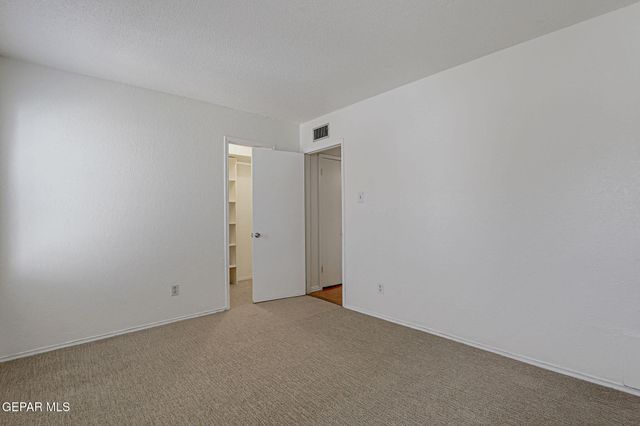 6201 ESCONDIDO Drive 19G, El Paso, TX 79912