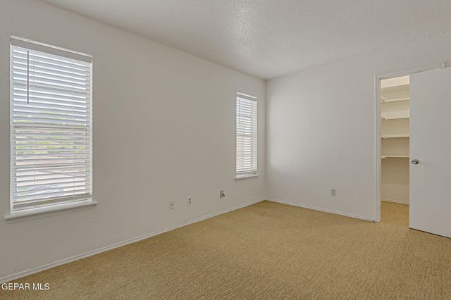 6201 ESCONDIDO Drive 19G, El Paso, TX 79912