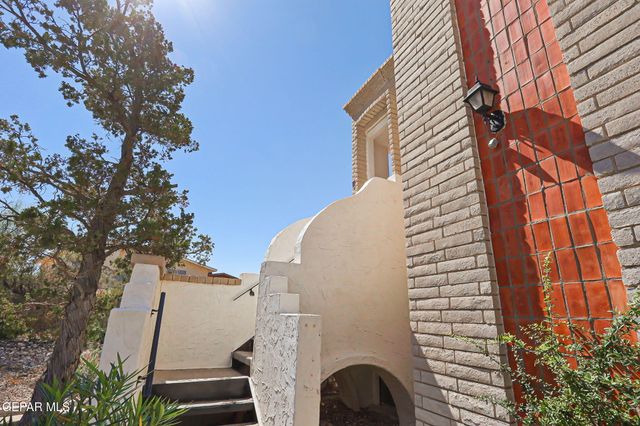 6201 ESCONDIDO Drive 19G, El Paso, TX 79912