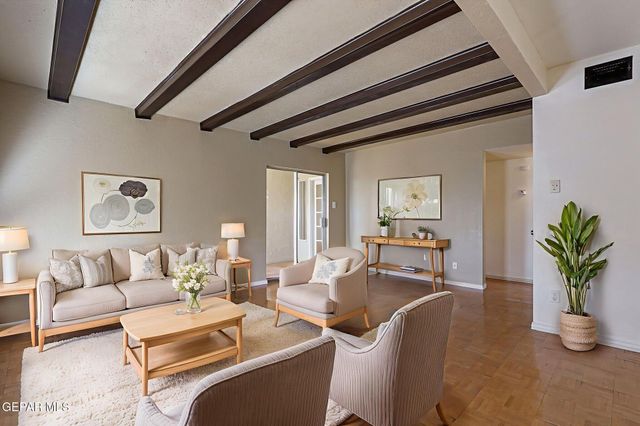 6201 ESCONDIDO Drive 19G, El Paso, TX 79912