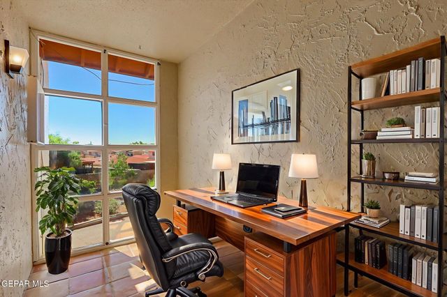 6201 ESCONDIDO Drive 19G, El Paso, TX 79912