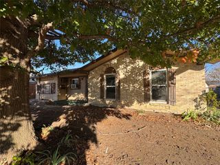 517 Shorehaven Drive, Garland, TX 75040