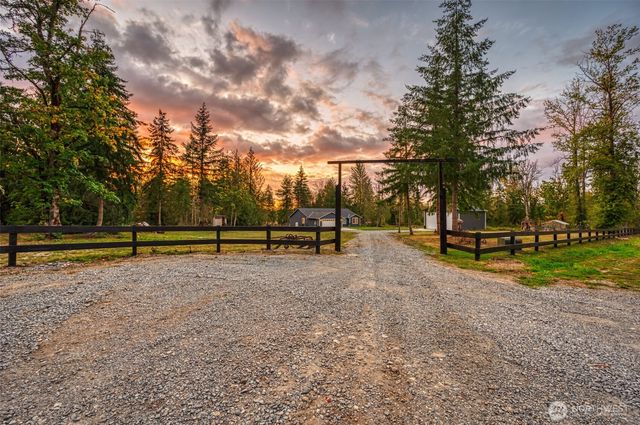 37816 99th Avenue Ct E, Eatonville, WA 98328