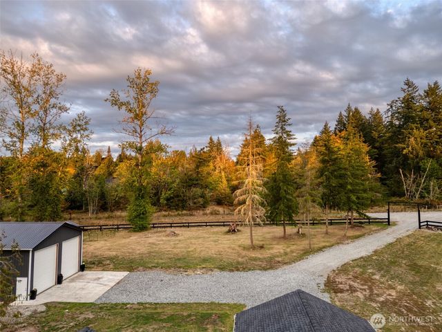 37816 99th Avenue Ct E, Eatonville, WA 98328