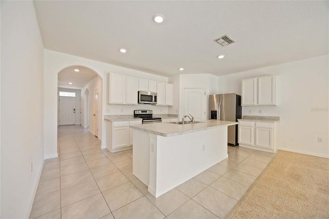 5473 ORO VALLEY ROAD, Auburndale, FL 33823