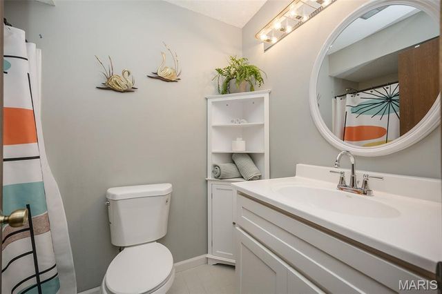 2316 Seven Pines Drive 1, St Louis, MO 63146