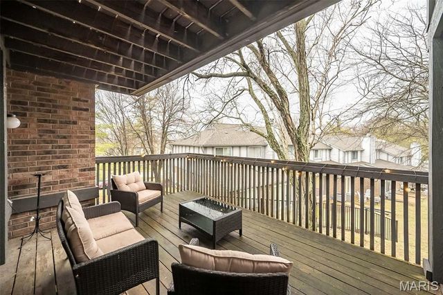 2316 Seven Pines Drive 1, St Louis, MO 63146