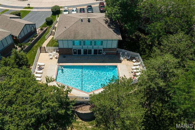 2316 Seven Pines Drive 1, St Louis, MO 63146