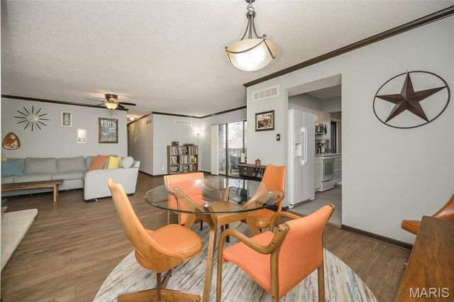 2316 Seven Pines Drive 1, St Louis, MO 63146