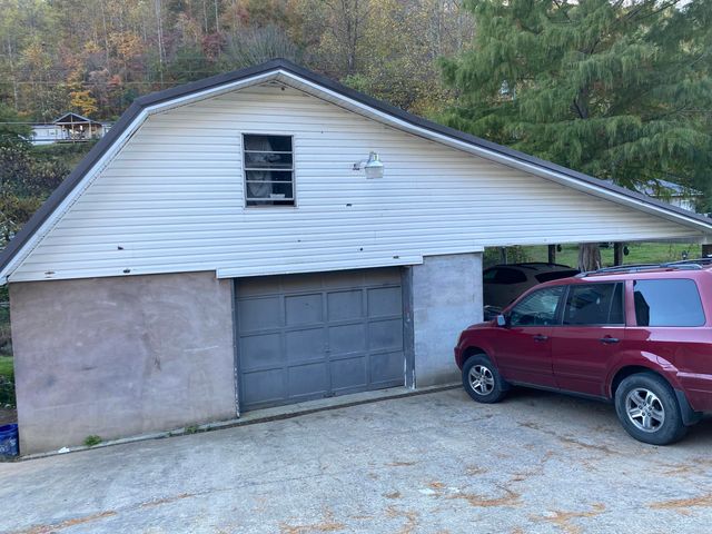 999 S Ky 3438, Cannon, KY 40923