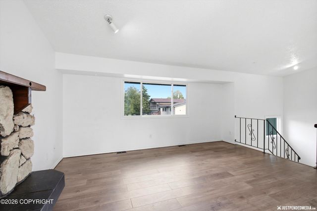 1130 W 71st Court, Anchorage, AK 99518