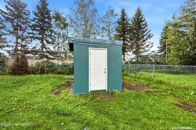 1130 W 71st Court, Anchorage, AK 99518