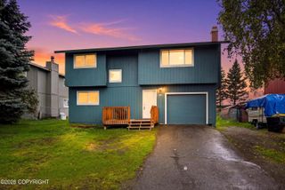 1130 W 71st Court, Anchorage, AK 99518