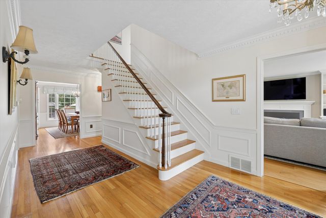 10 Puritan Drive, Bedford, NH 03110