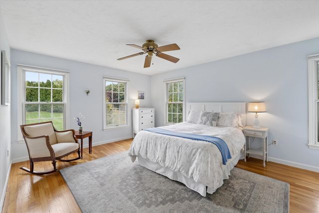 10 Puritan Drive, Bedford, NH 03110