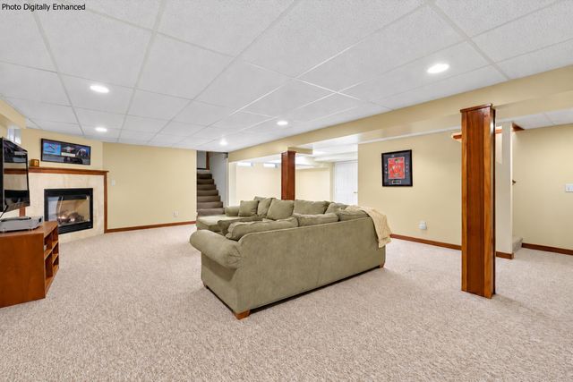 10 Puritan Drive, Bedford, NH 03110