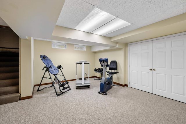 10 Puritan Drive, Bedford, NH 03110