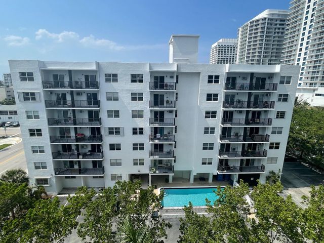 3000 Riomar Street 307, Fort Lauderdale, FL 33304