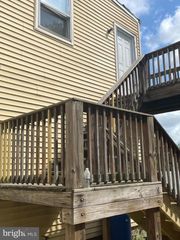 102 BANK ST #B, Morrisville, PA 19067