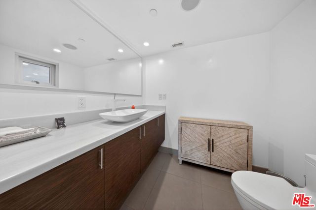 9716 Oak Pass Road, Beverly Hills, CA 90210