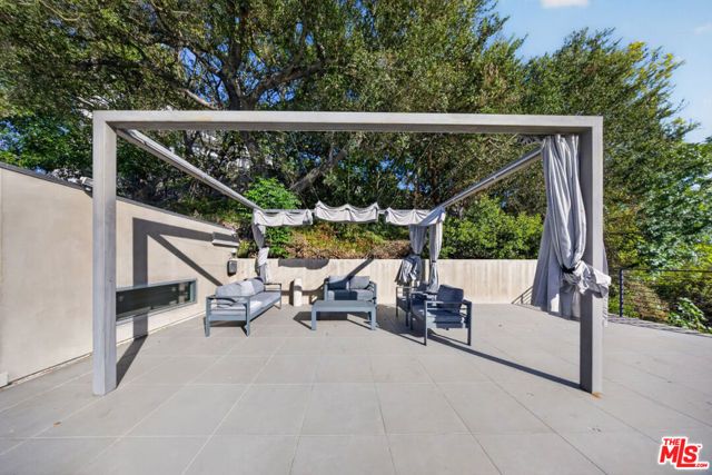 9716 Oak Pass Road, Beverly Hills, CA 90210