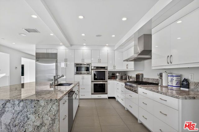 9716 Oak Pass Road, Beverly Hills, CA 90210
