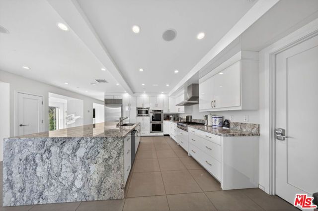9716 Oak Pass Road, Beverly Hills, CA 90210