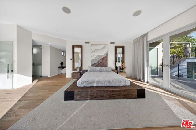 9716 Oak Pass Road, Beverly Hills, CA 90210