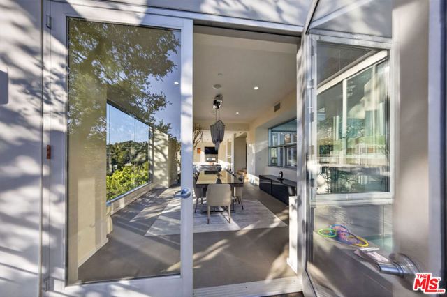 9716 Oak Pass Road, Beverly Hills, CA 90210