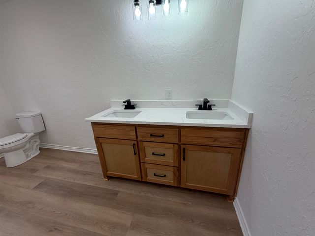 1045 Cypress Circle, Waskom, TX 75692