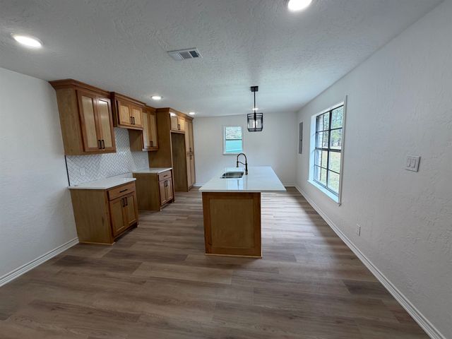 1045 Cypress Circle, Waskom, TX 75692